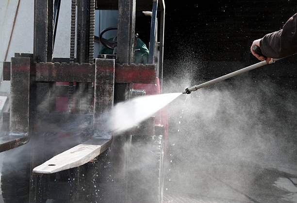 Pressure Washing Services for Businesses in Armada, MI